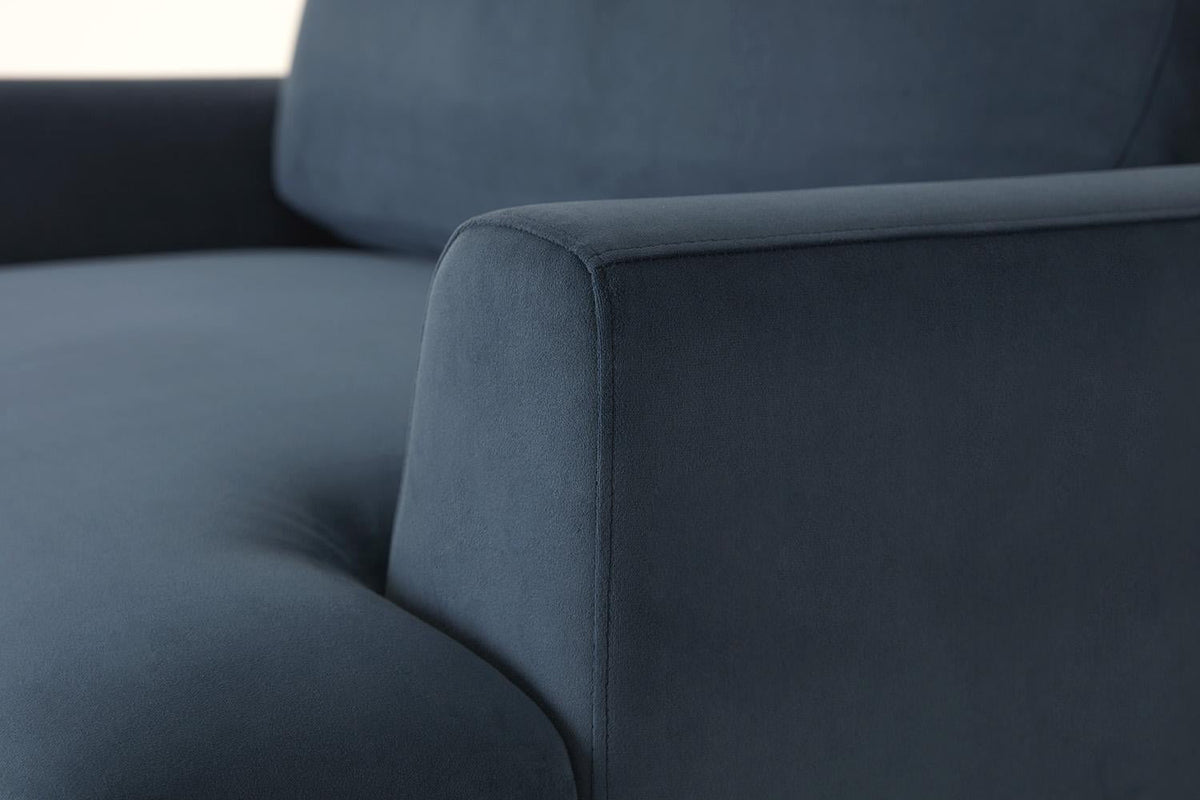 Model 05 Loveseat